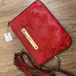 GUESS purse/crossbody
